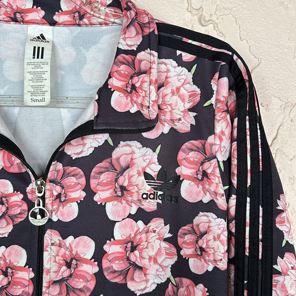 Adidas ladies sport jacket - Picture 2 of 6